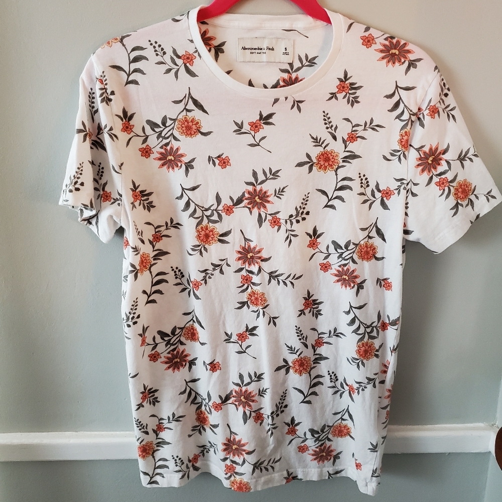 Floral Tee Shirt 🎈